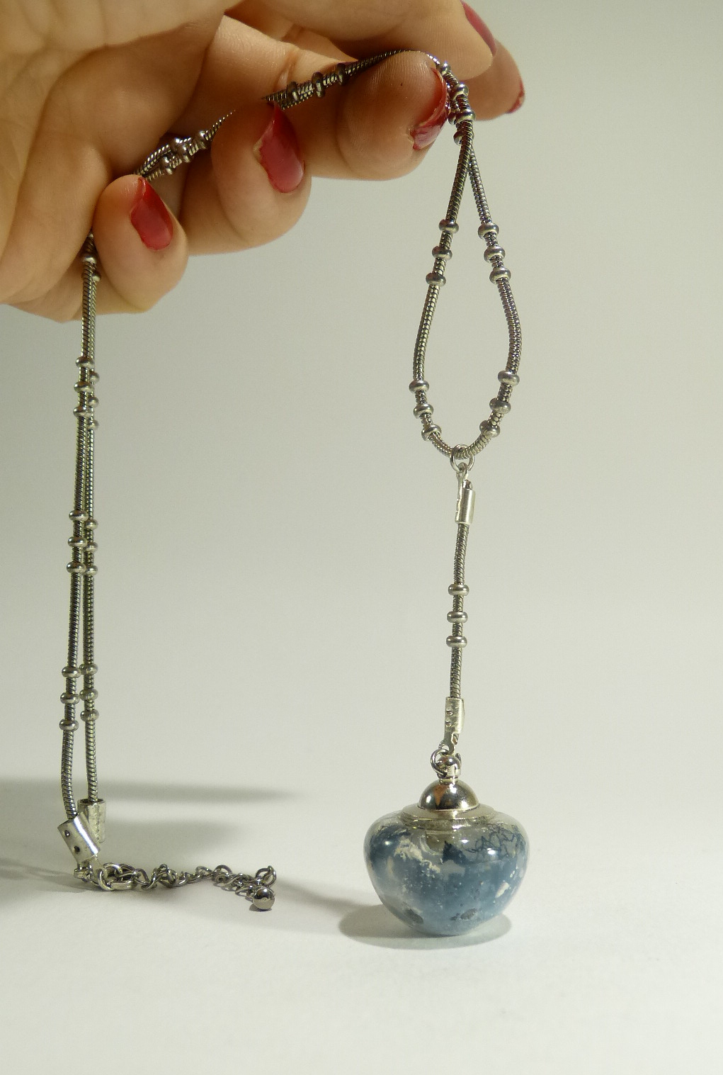 collier boule de verre