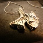 collier ginkgo argent
