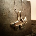 collier ginkgo argent
