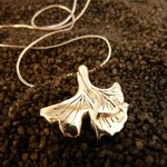 collier ginkgo argent