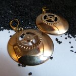 boucles engrenages doré