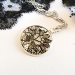 collier-argent-acier-dentelle-noire-Belladone