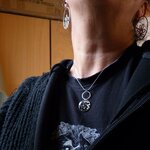 collier-argent-dentelle noire-belladone