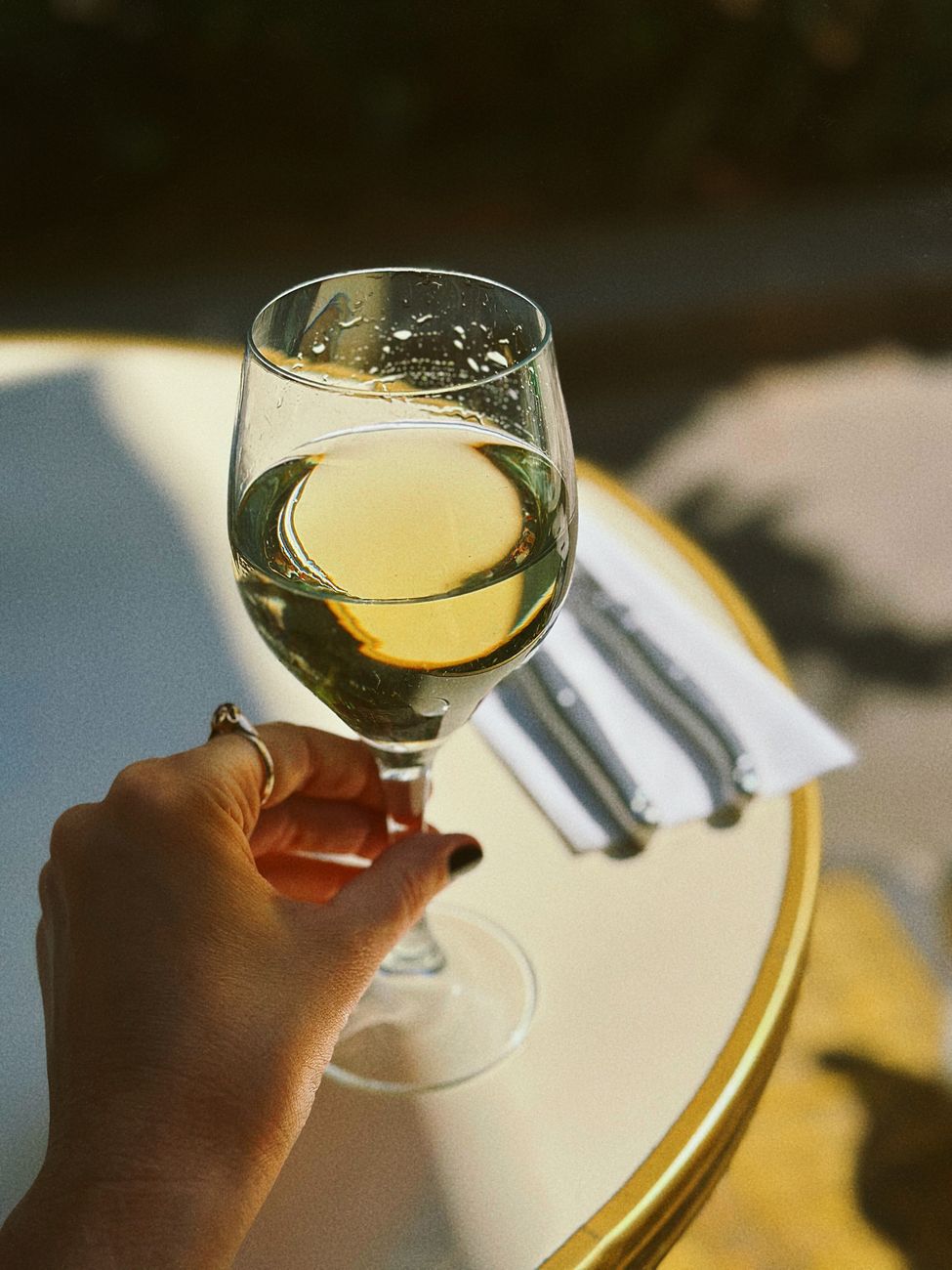 Dégustation de vin blanc