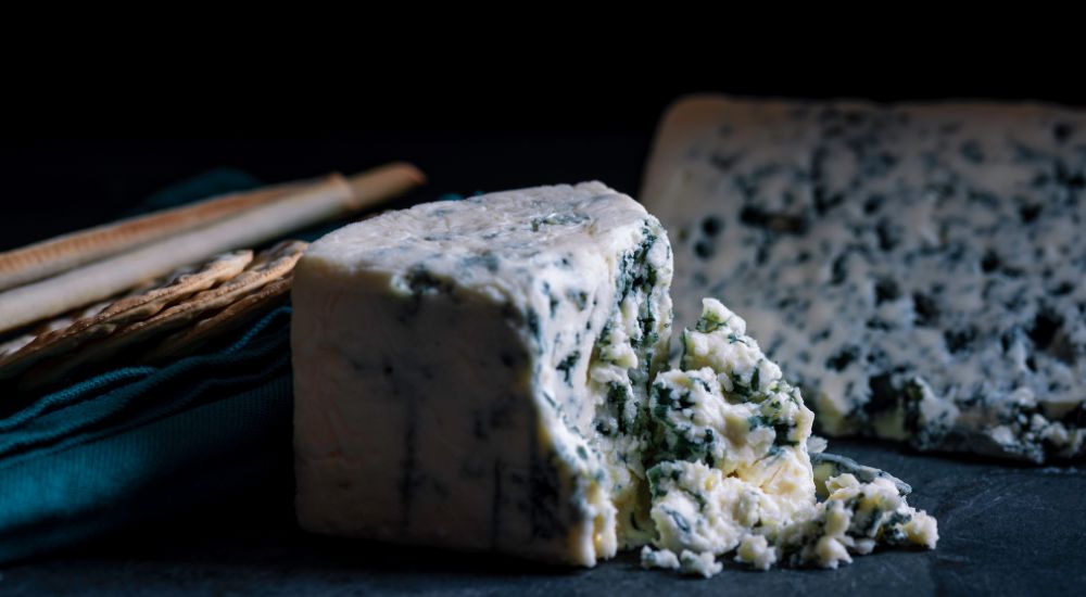 blue chesse