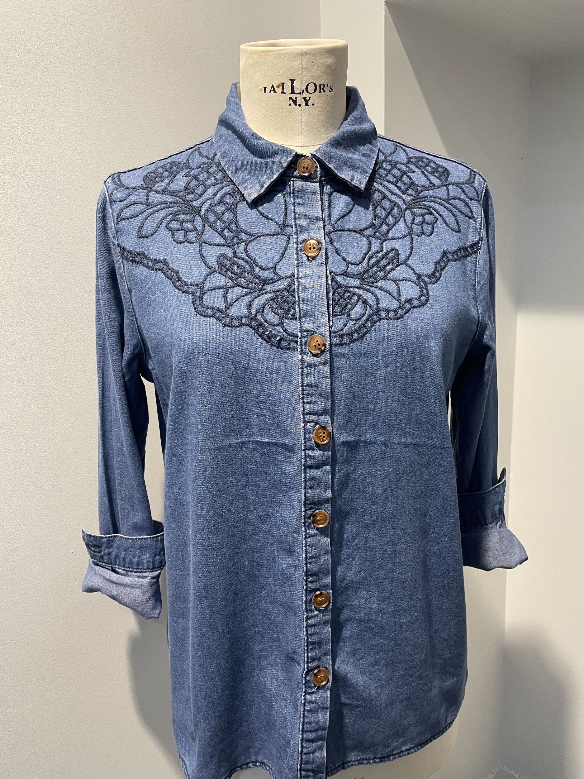 CHEMISE BRODEE