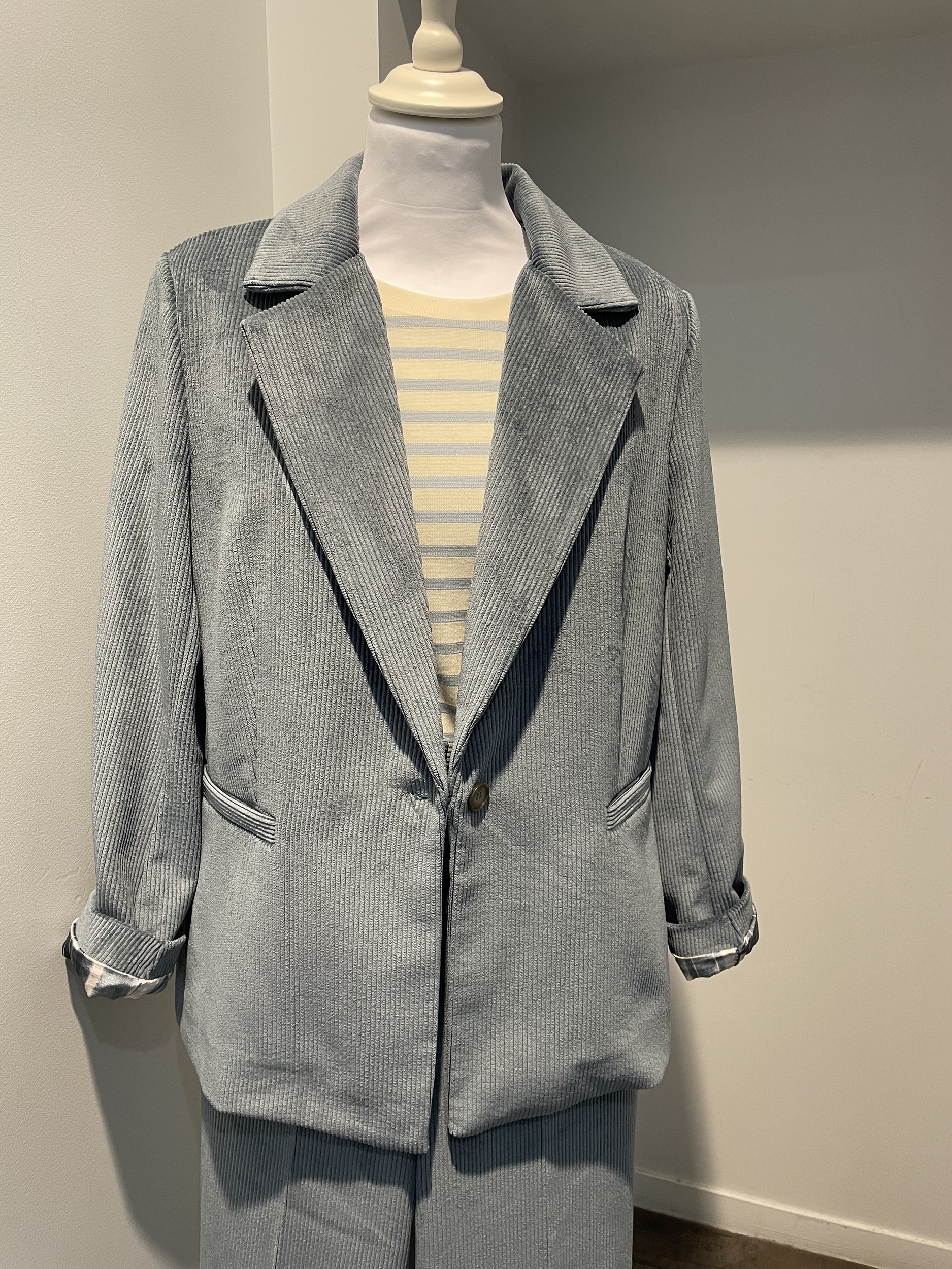 BLAZER BETH 3