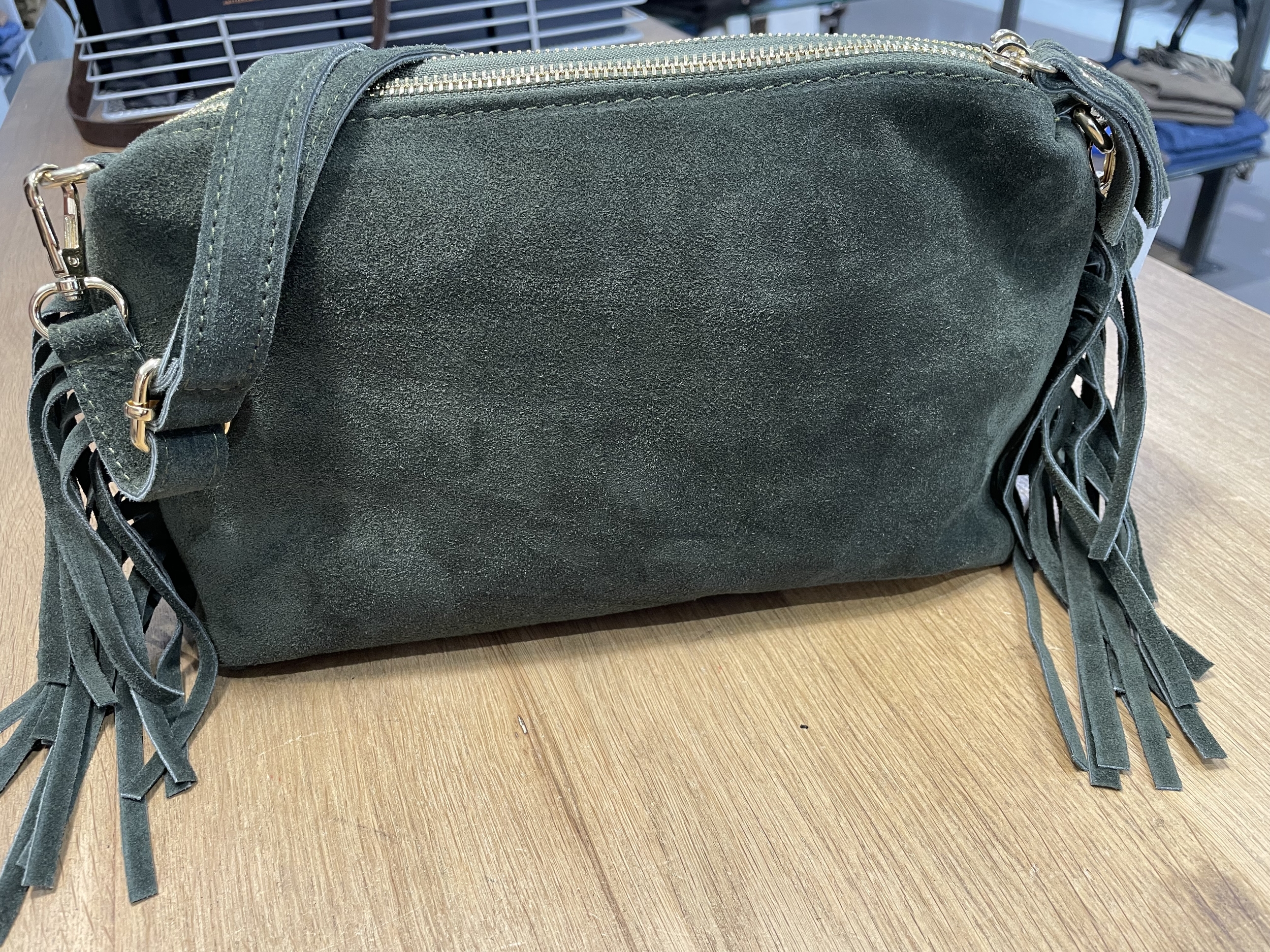 SAC EN DAIM KAKI 2