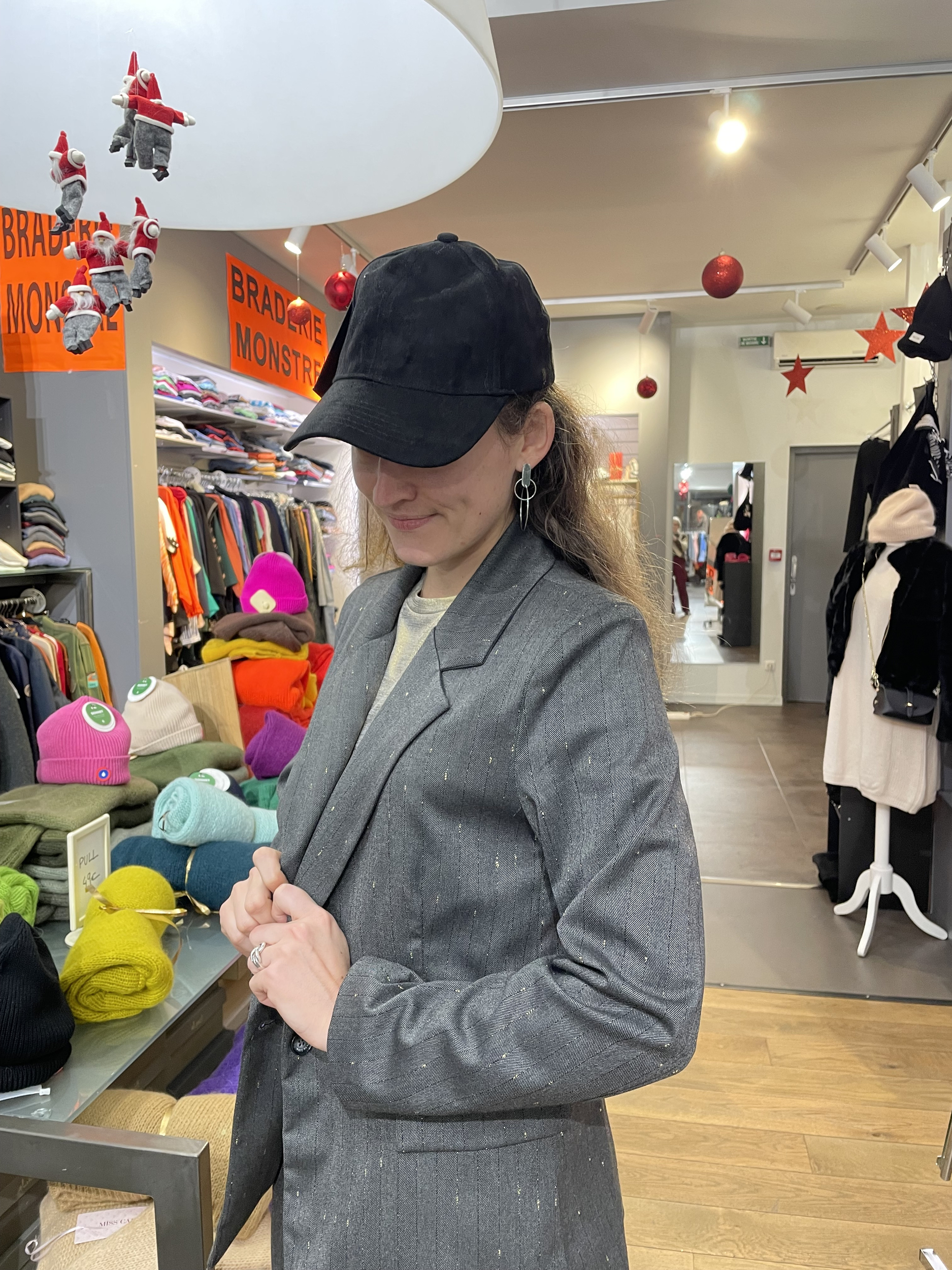 CASQUETTE NOIRE 2