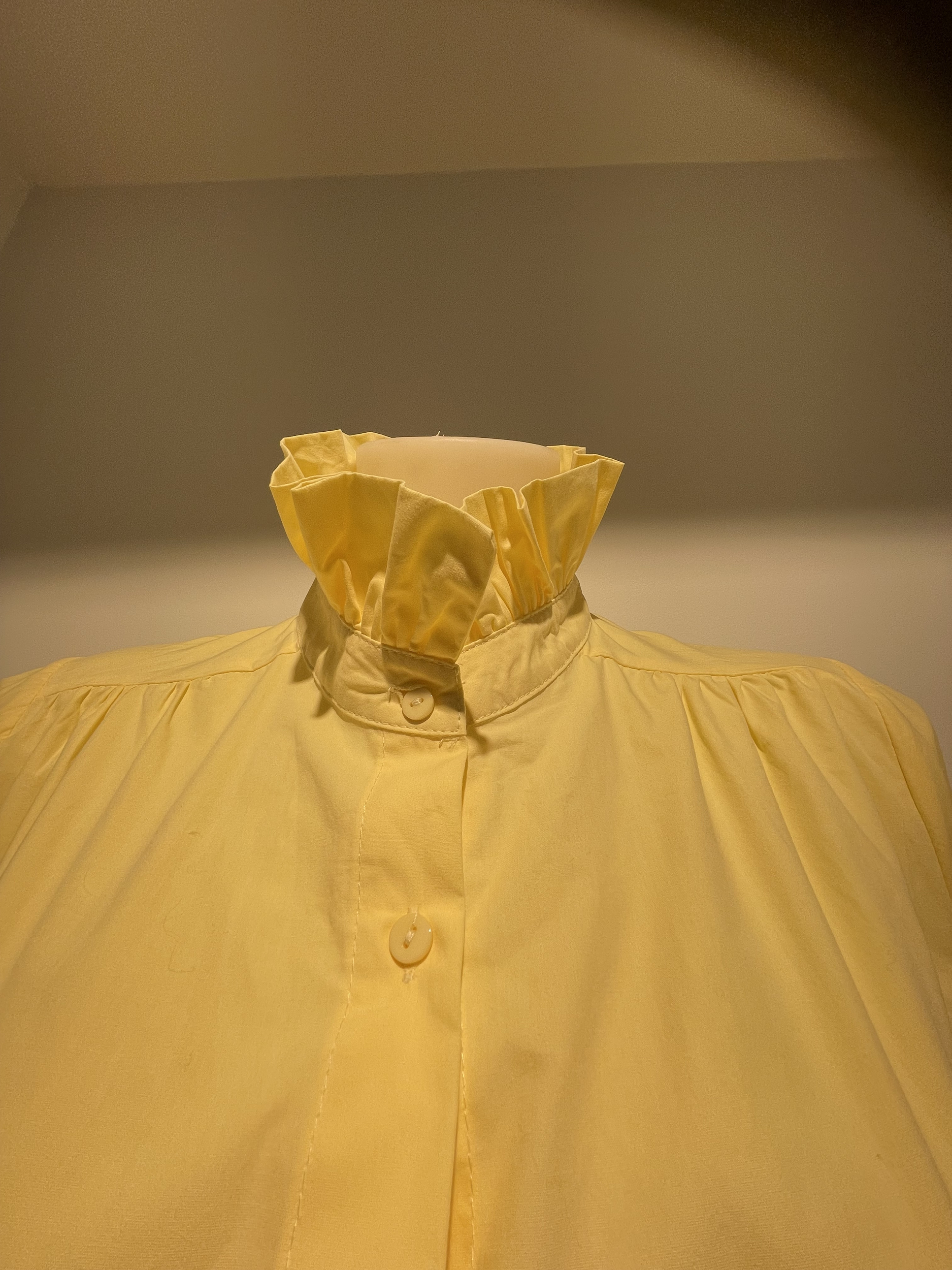 CHEMISE JAUNE 2
