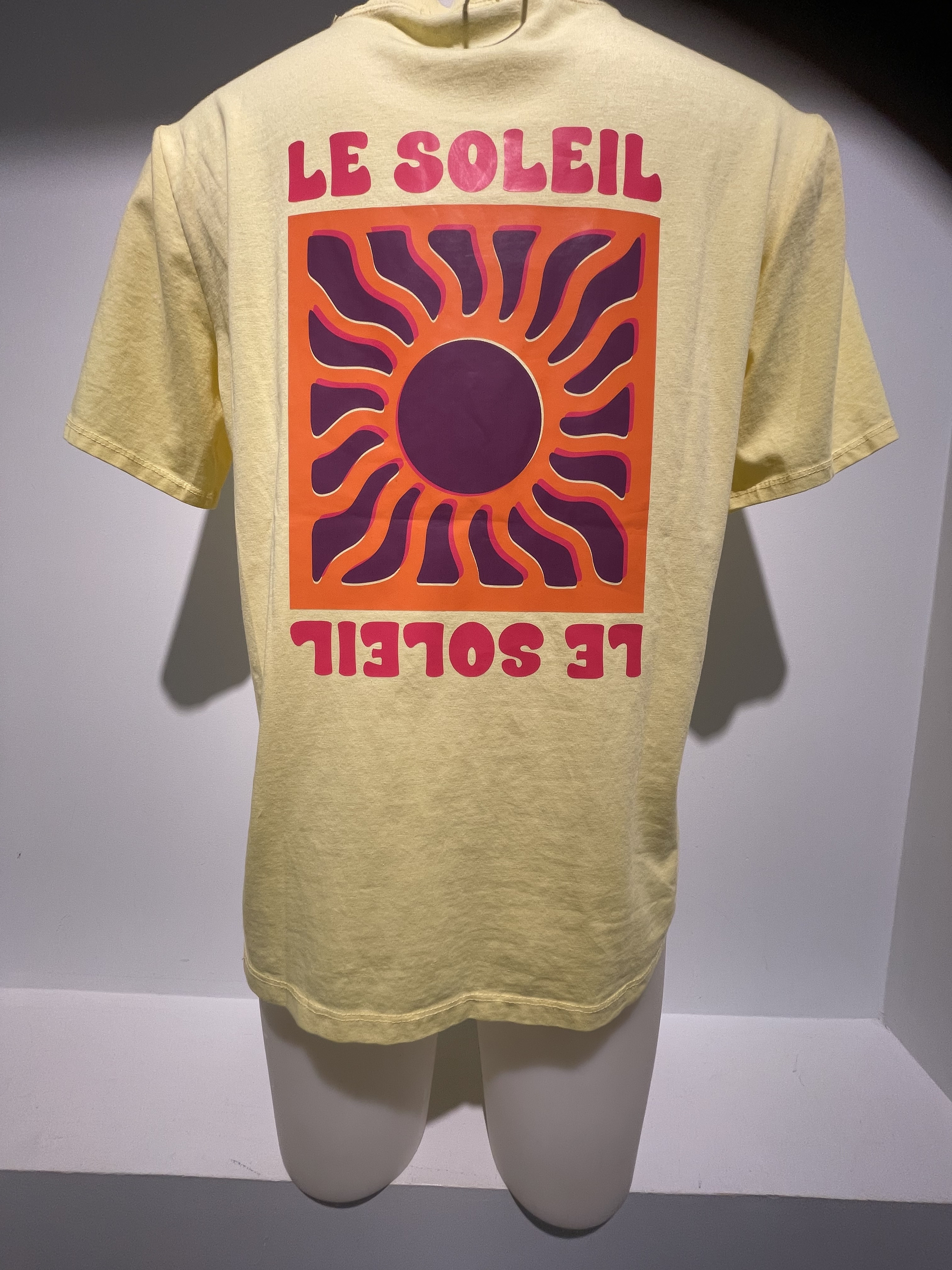 TEE SHIRT LE SOLEIL JAUNE 2