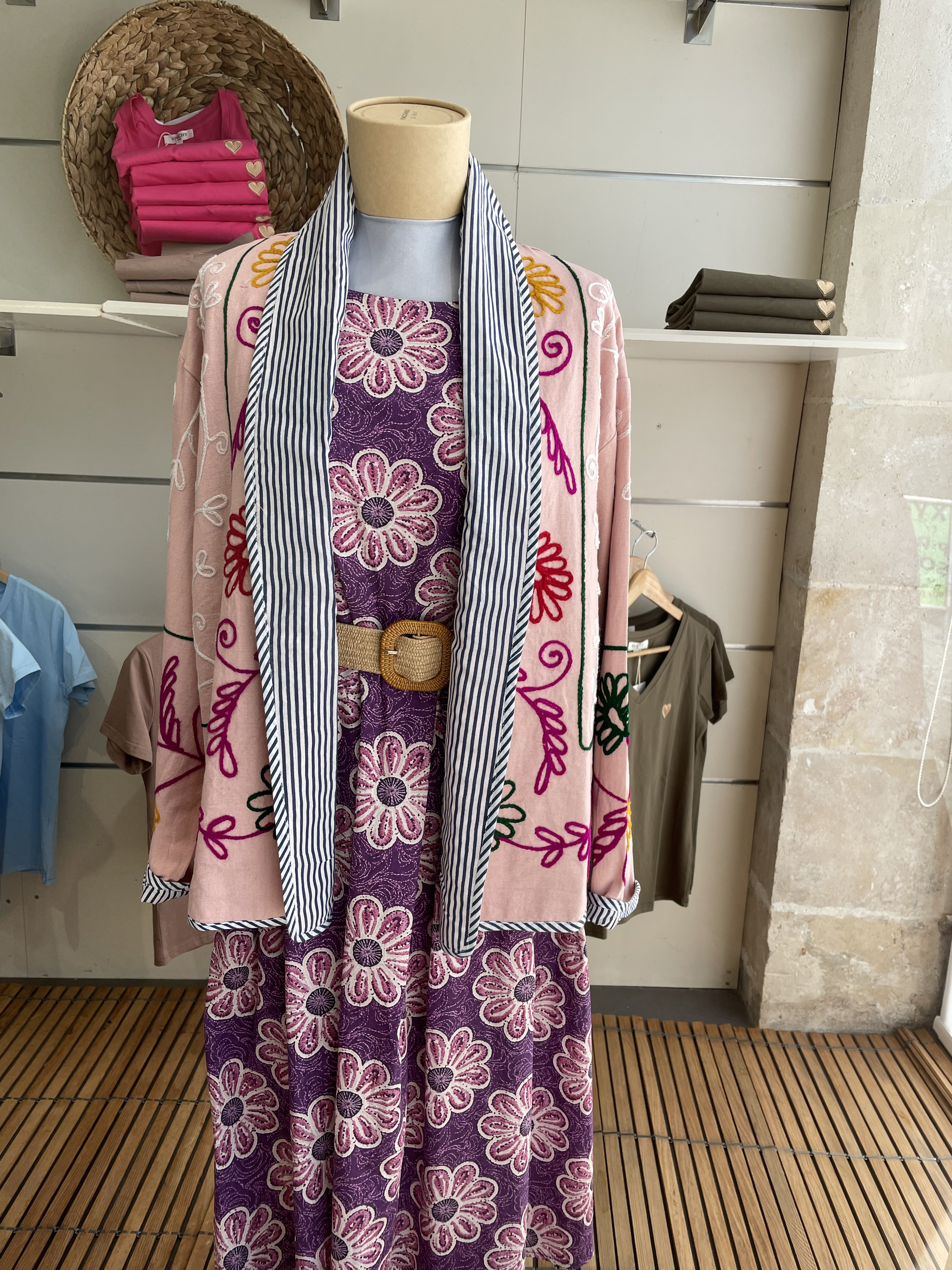 ROBE VITRINE 2