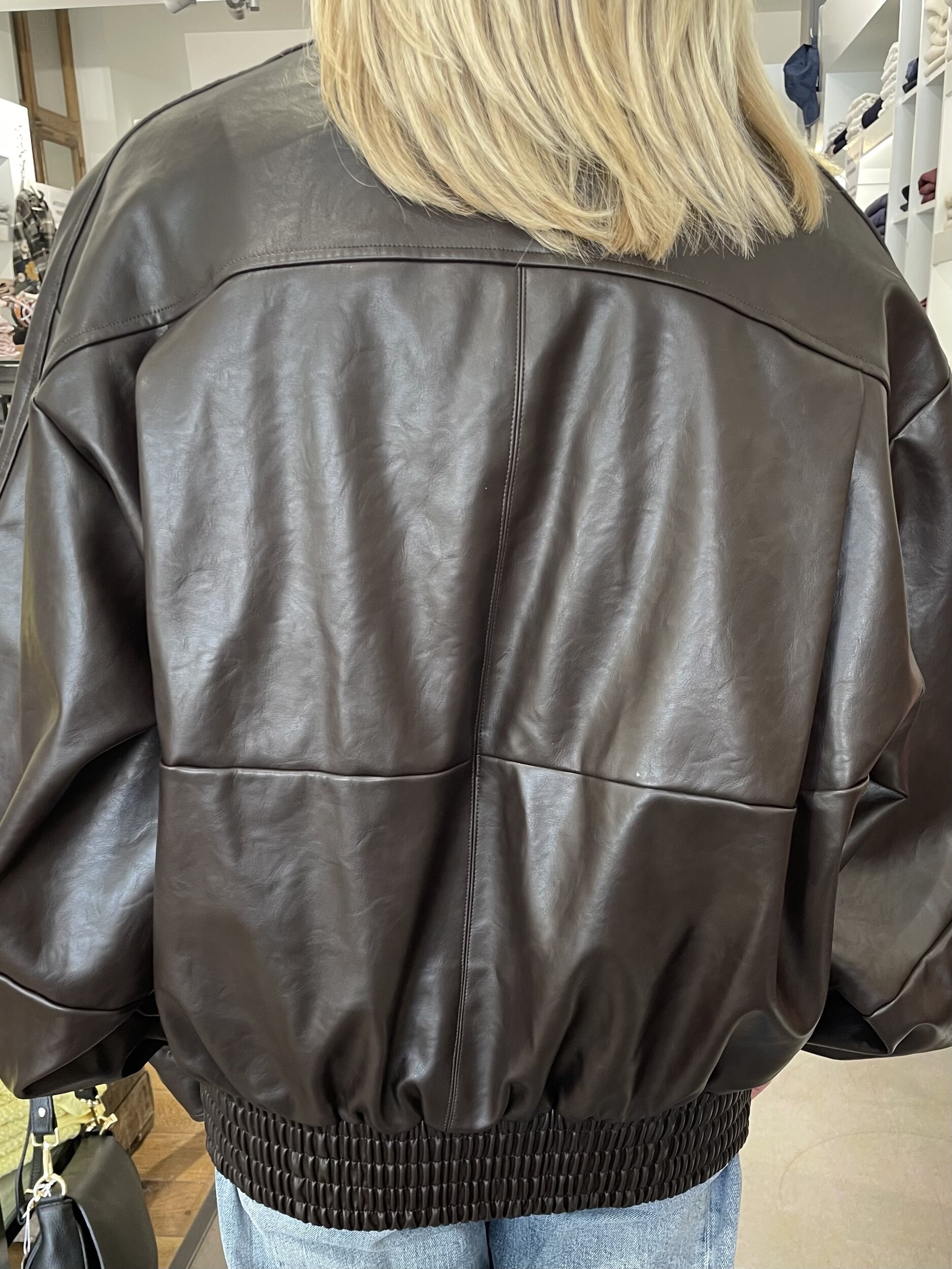 BLOUSON SIMILI CHOCOLAT 3