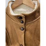 MANTEAU EN PEAU