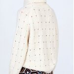 PULL ECRU SKATIE 3