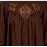 ROBE MARRON 3
