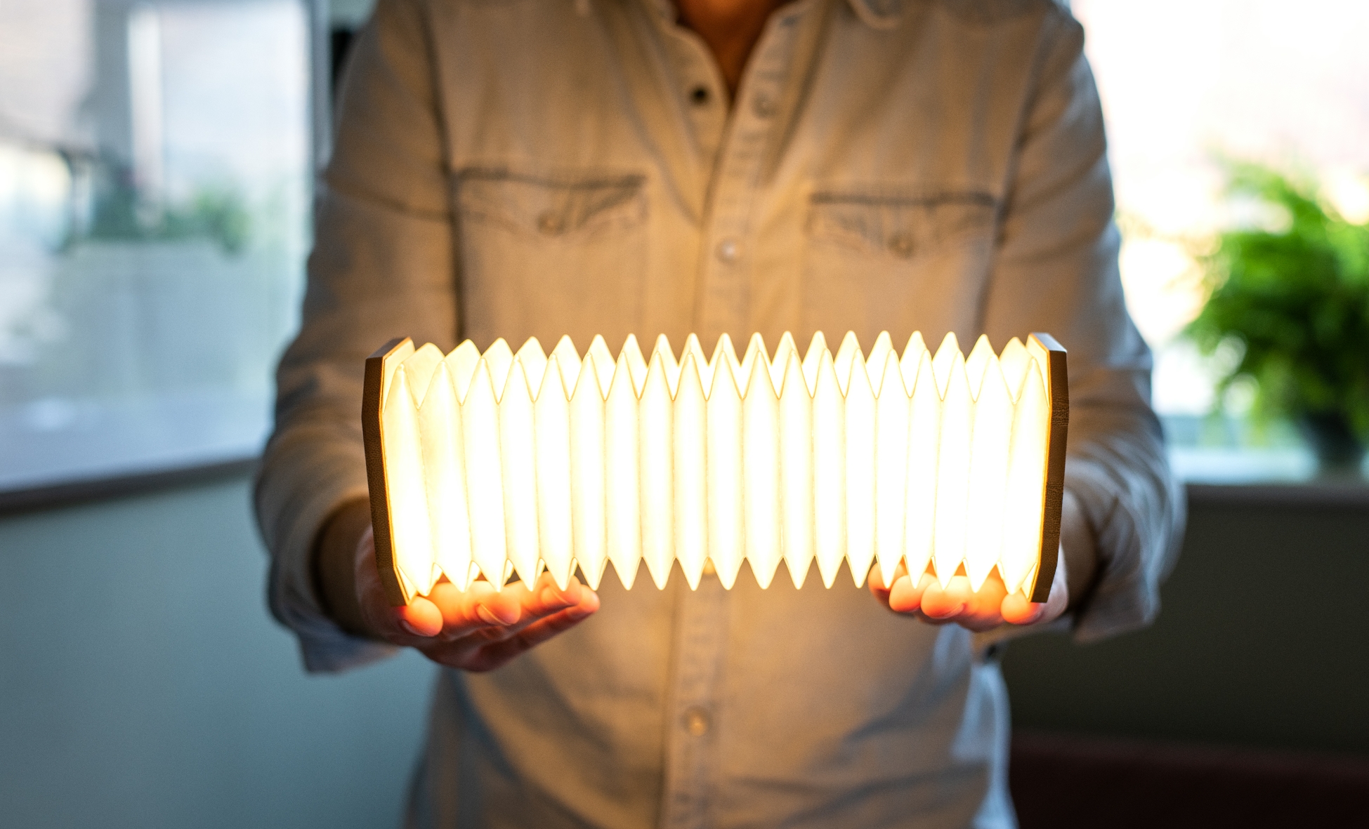 Gingko-Smart-Accordion-Lamp14