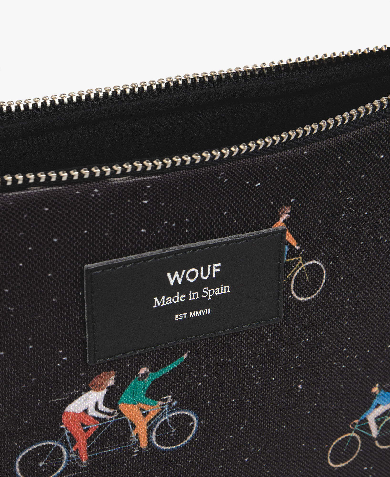 WOUF-13-Laptop-Sleeve-Riders-Label