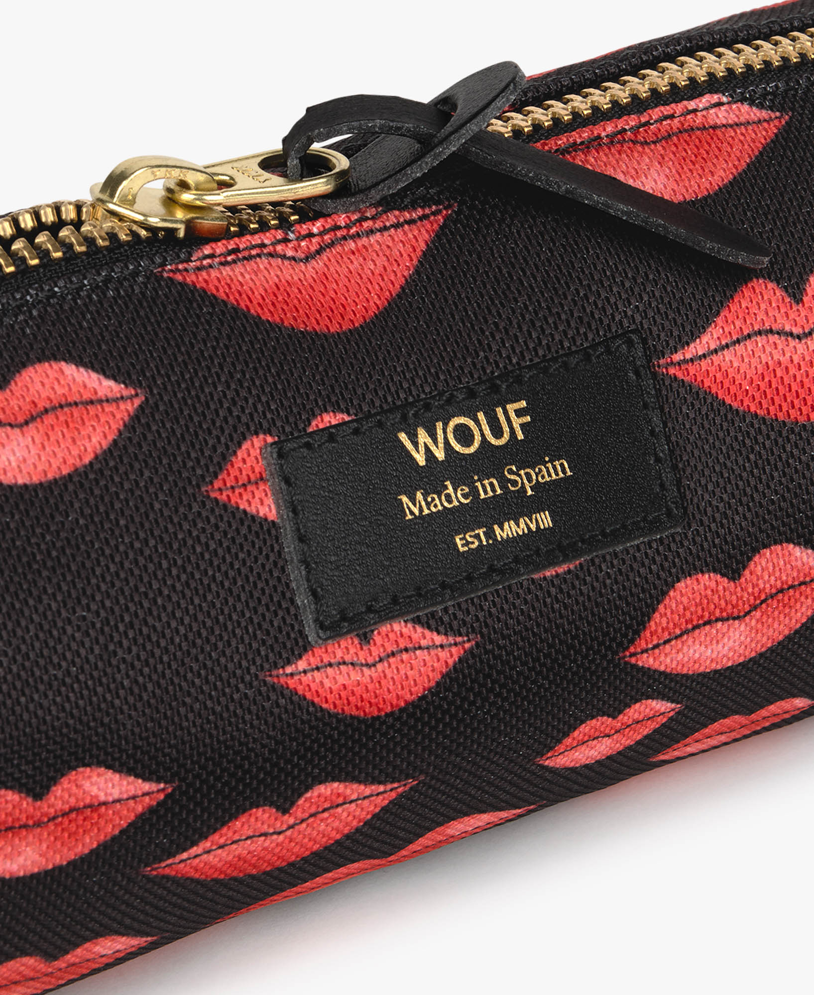 WOUF-Pencil-Case-Beso-Label
