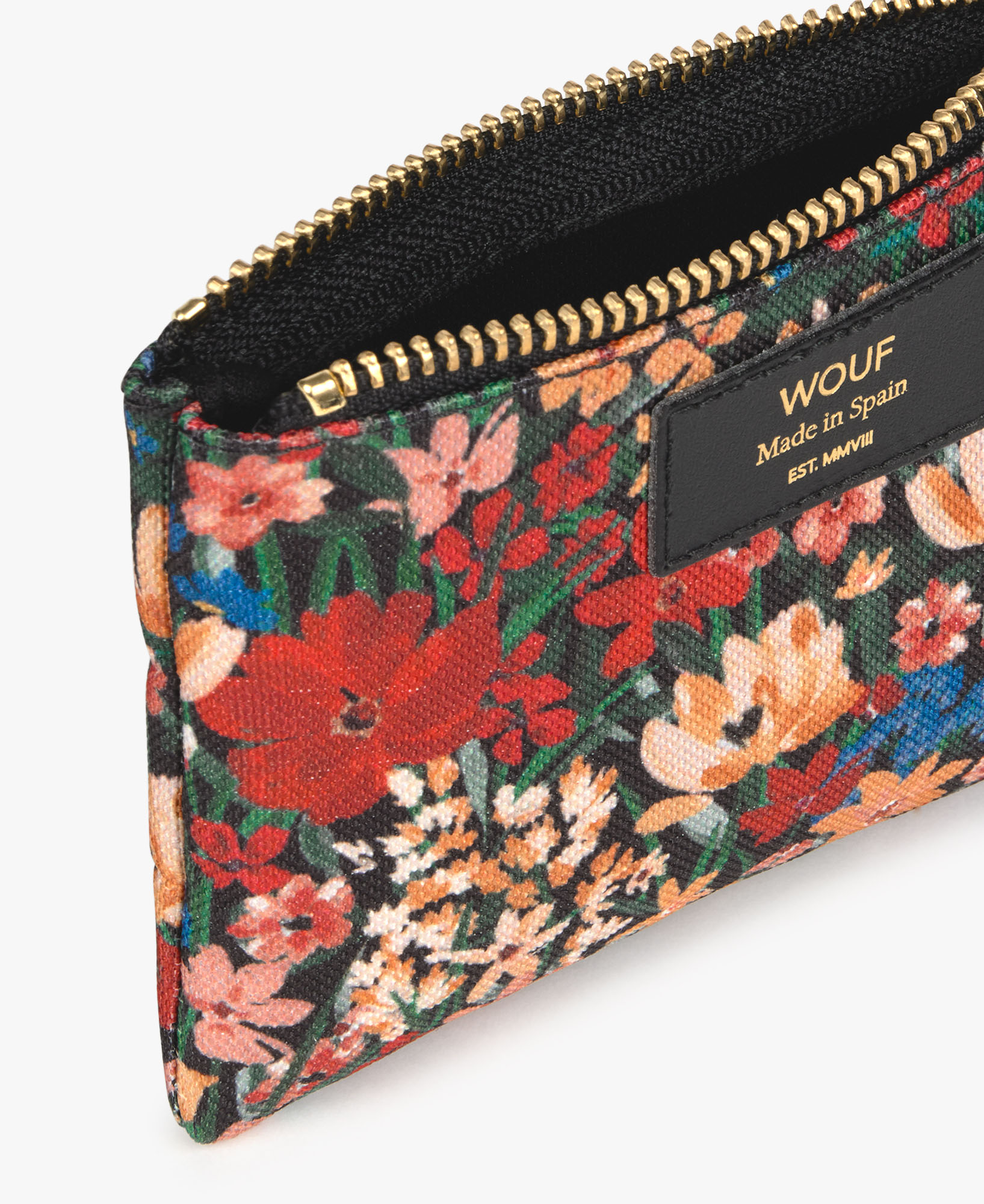WOUF-Small-Pouch-Camila-Detail