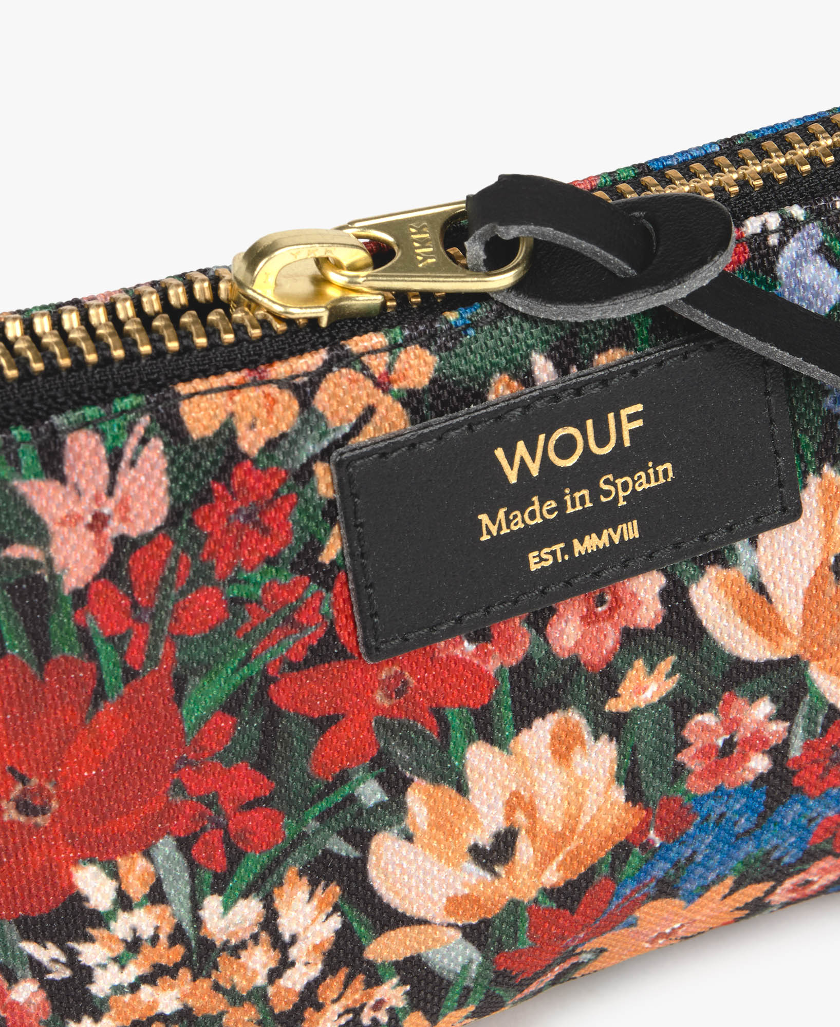 WOUF-Small-Pouch-Camila-Label