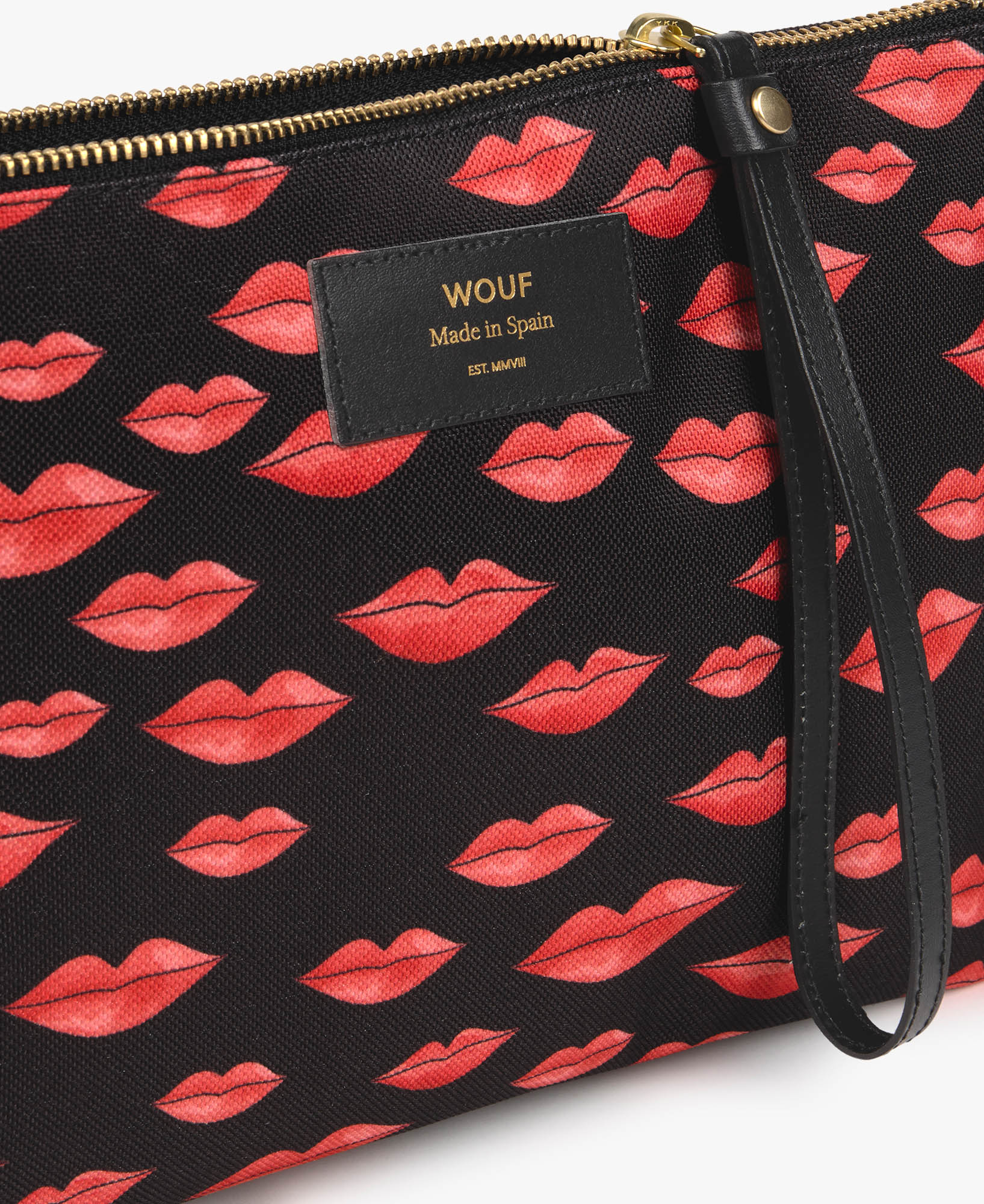 WOUF-XL-Pouch-Beso-Label
