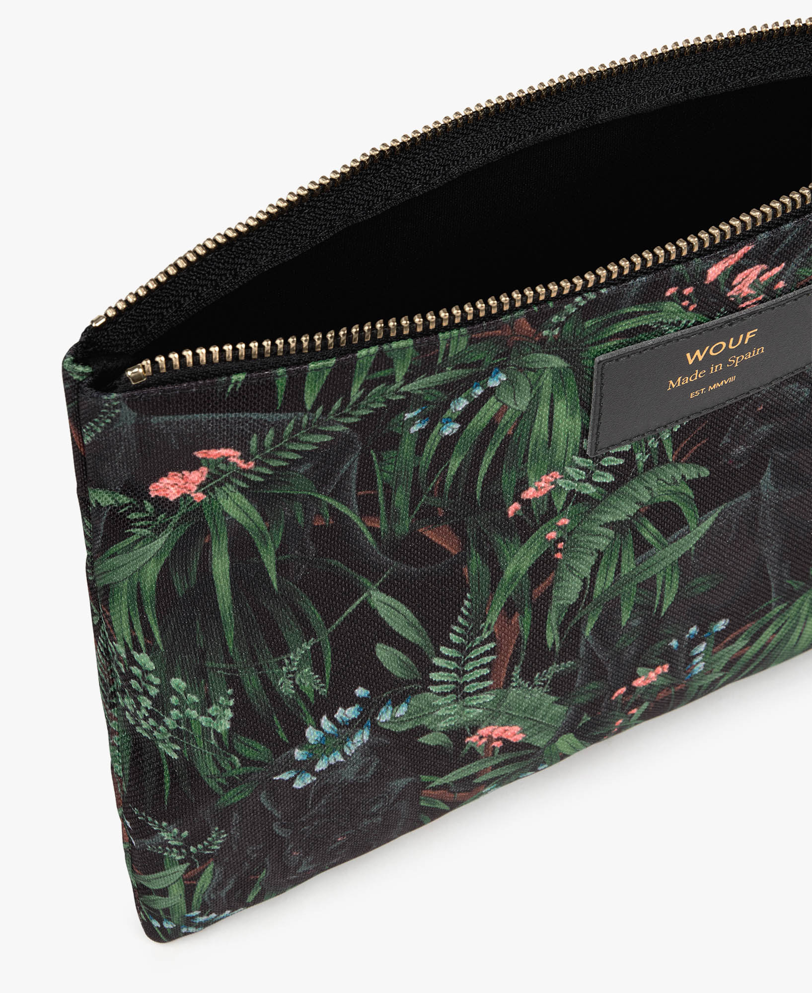 WOUF-XL-Pouch-Janne-Detail