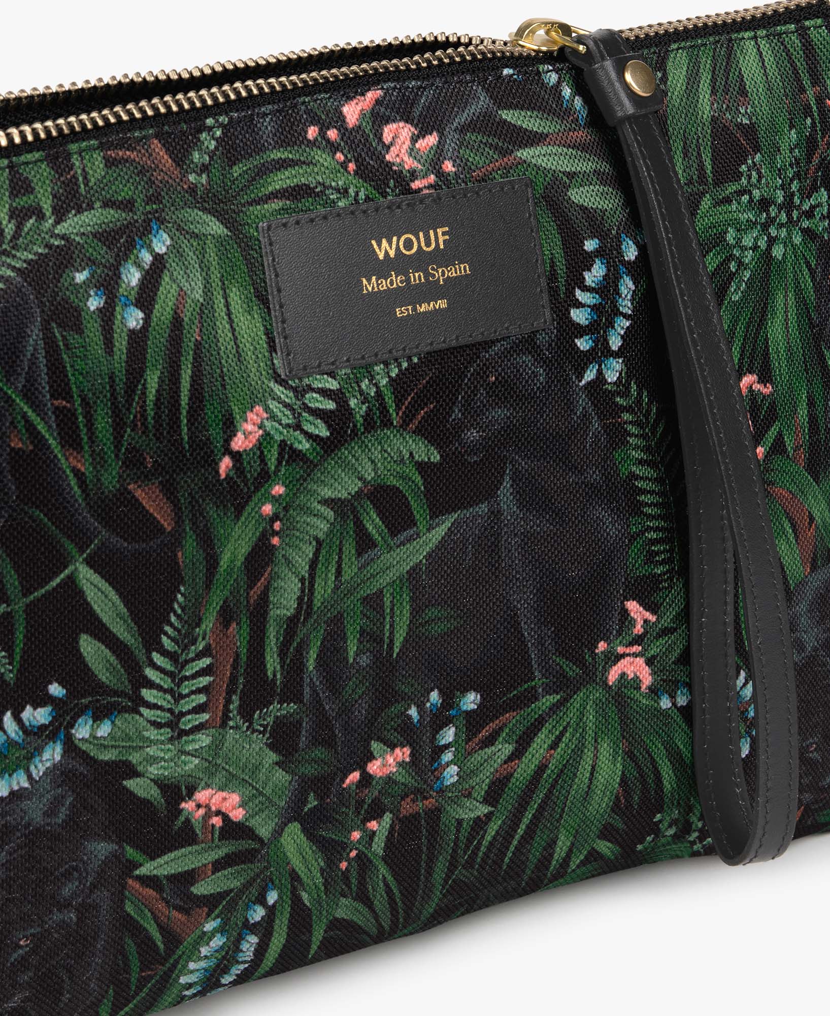 WOUF-XL-Pouch-Janne-Label