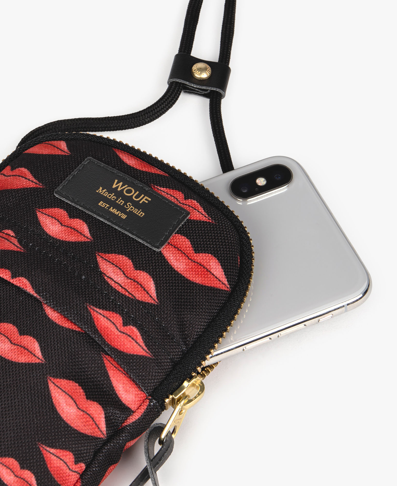 WOUF-Phone-Bag-Beso-Detail