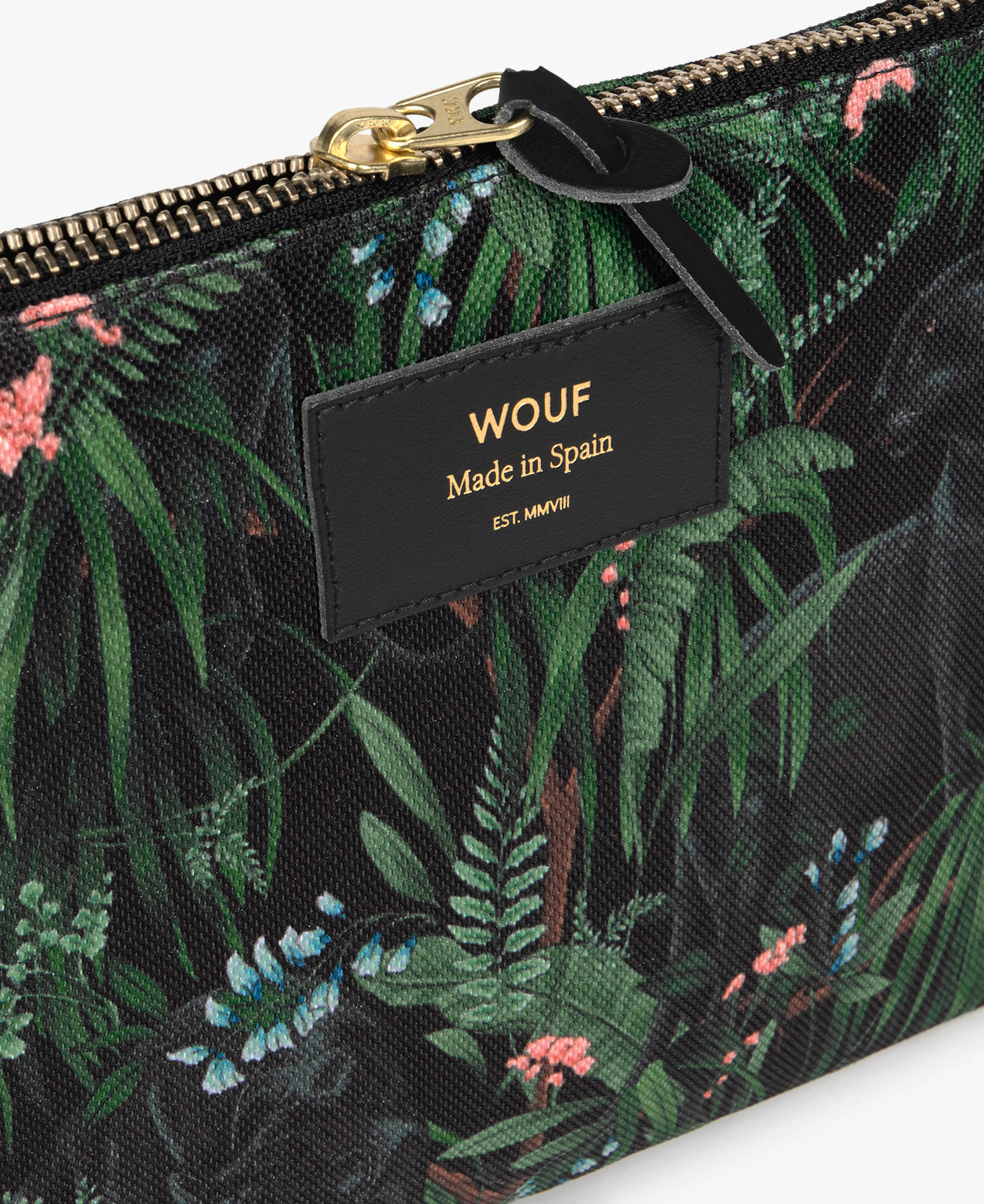 WOUF-Large-Pouch-Janne-Label