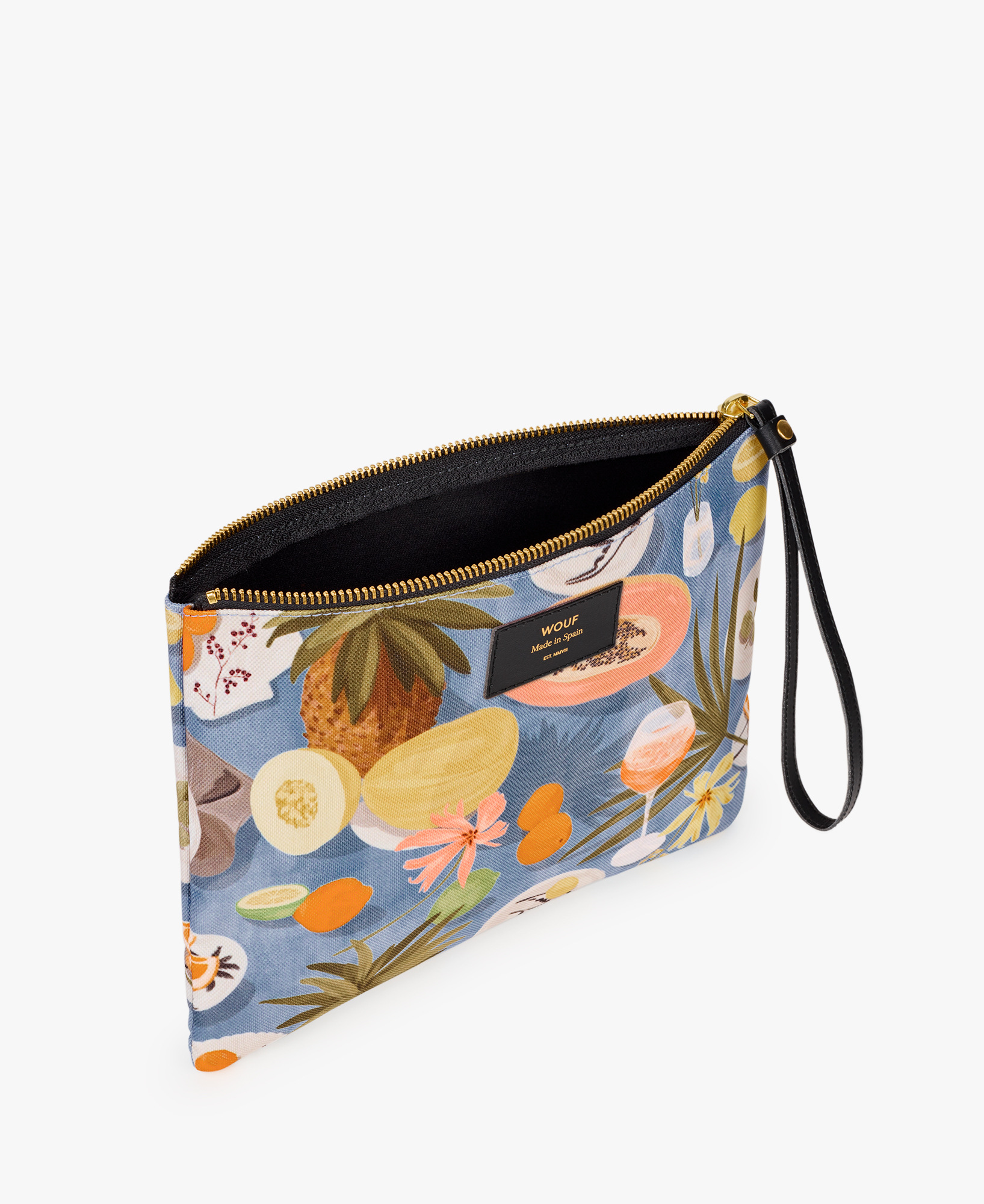 WOUF-XL-Pouch-Cadaques-Display