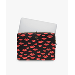 WOUF-13-Laptop-Sleeve-Beso-Usage