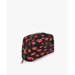 WOUF-Makeup-Bag-Beso-Display