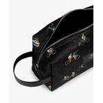 WOUF-Travel-Case-Riders-Detail