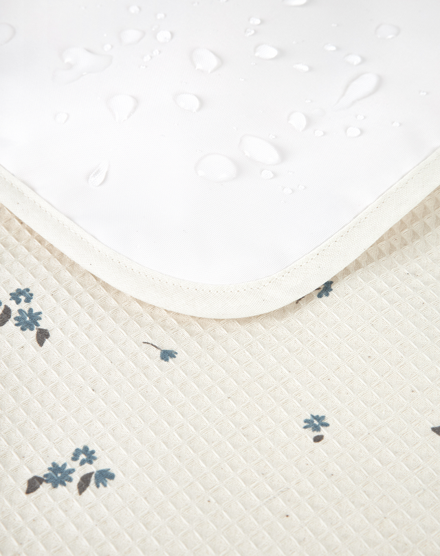 tapis à langer lily blue3