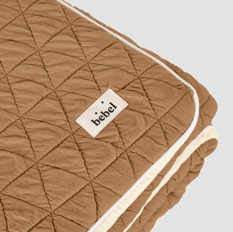 couverture mat bebel caramel 1