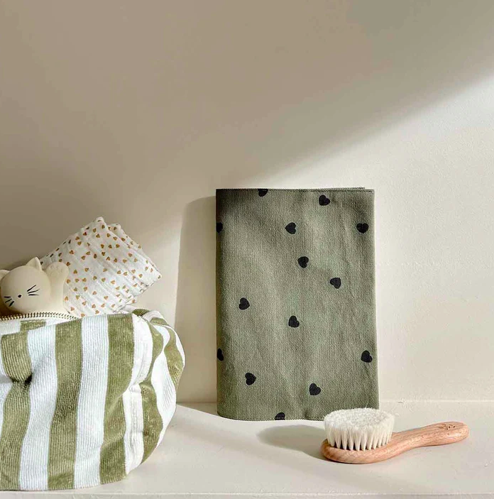 VIC TROUSSE DE TOILETTE ROSE IN APRIL5