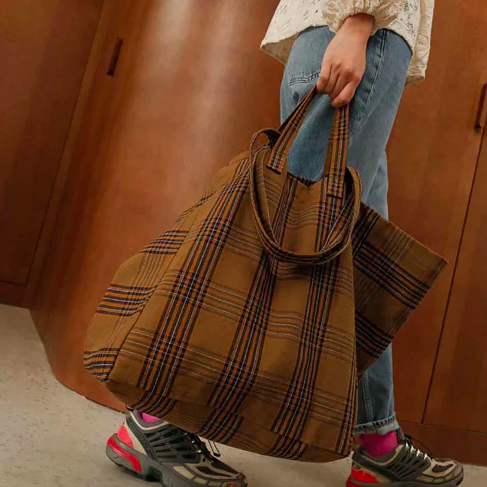 SAC ELISA TARTAN ROSE IN APRIL4