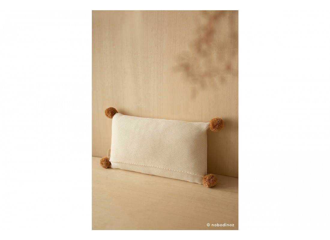 so-natural-knitted-cushion-cojin-coussin-milk-nobodinoz-5