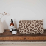 trousse-de-toilette-vic-imprime-leopard-naturel-rose-in-april