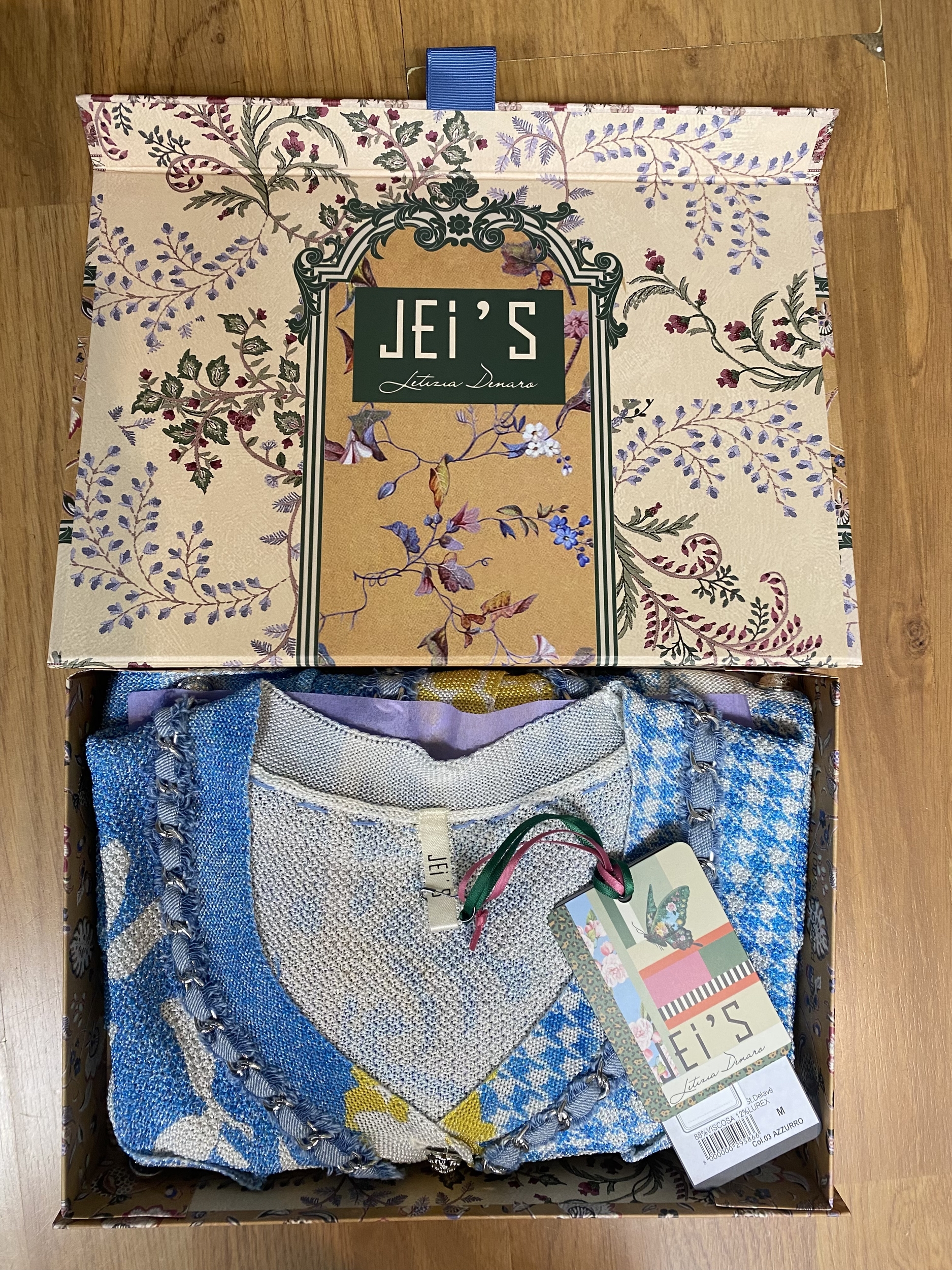 jeis-cardigan-c112-chanel-imprime-bleu