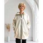 impermeable-barbara-lebek-ecru-capuche
