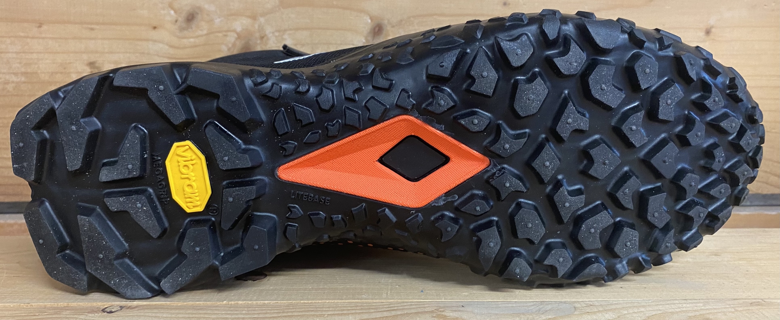 magma-2.0-s-gtx-black