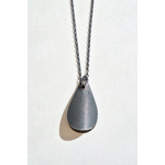 Pendentif-Goutte-dentelle-noir-Quinchez