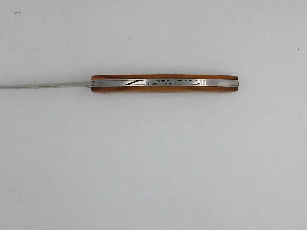 Guillochage couteau Thiers pistachier 11c
