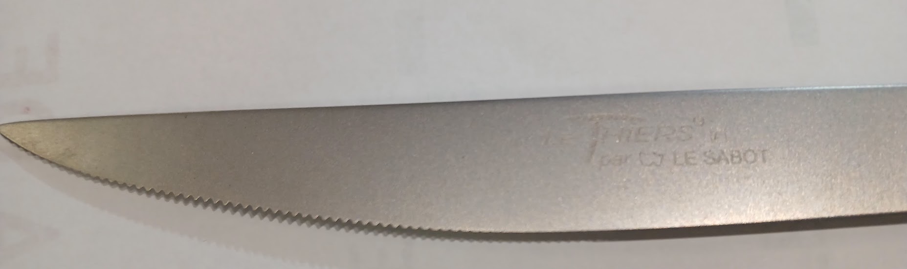 Thiers monobloc lame dentelée