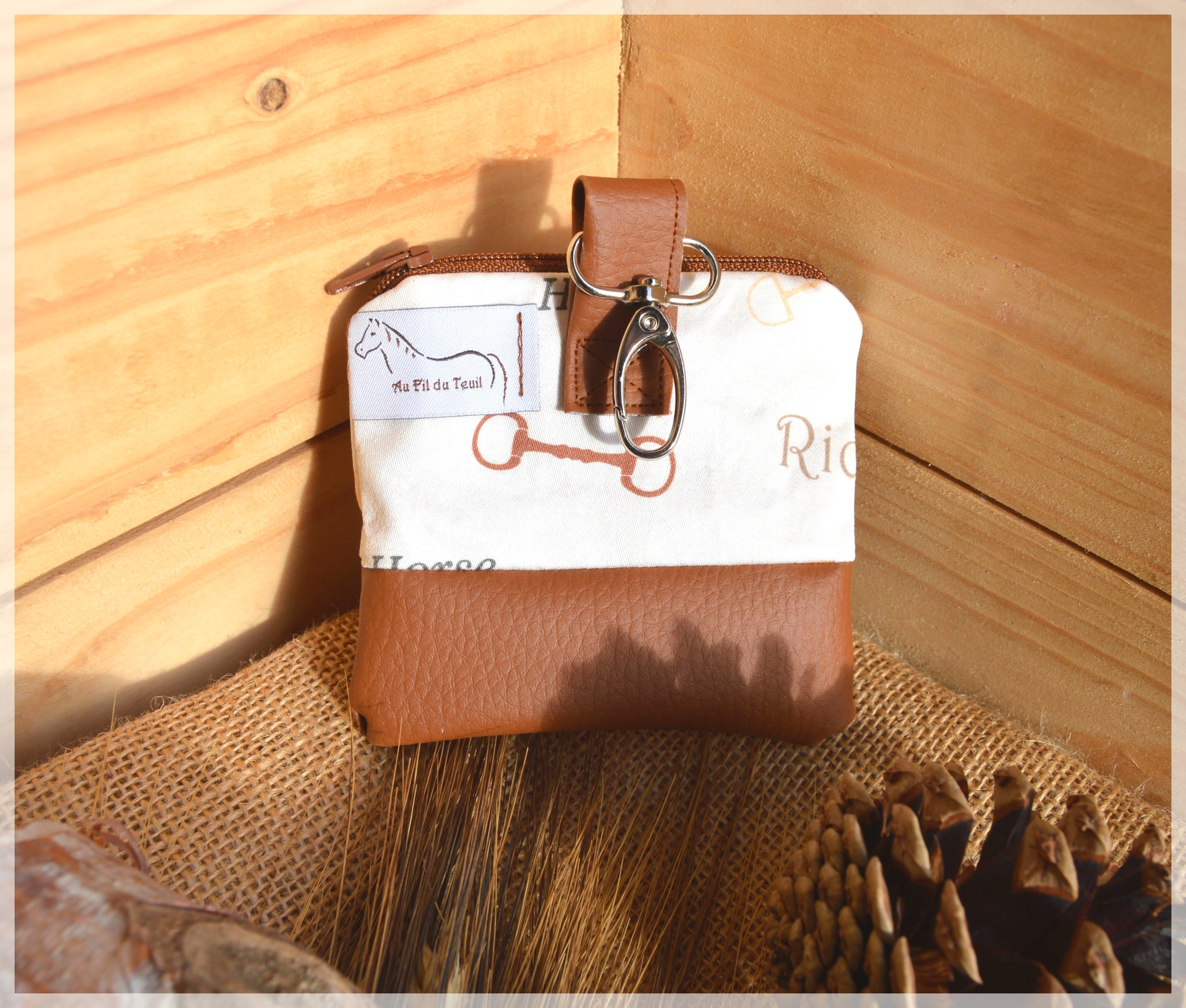 horse teuil beige 2