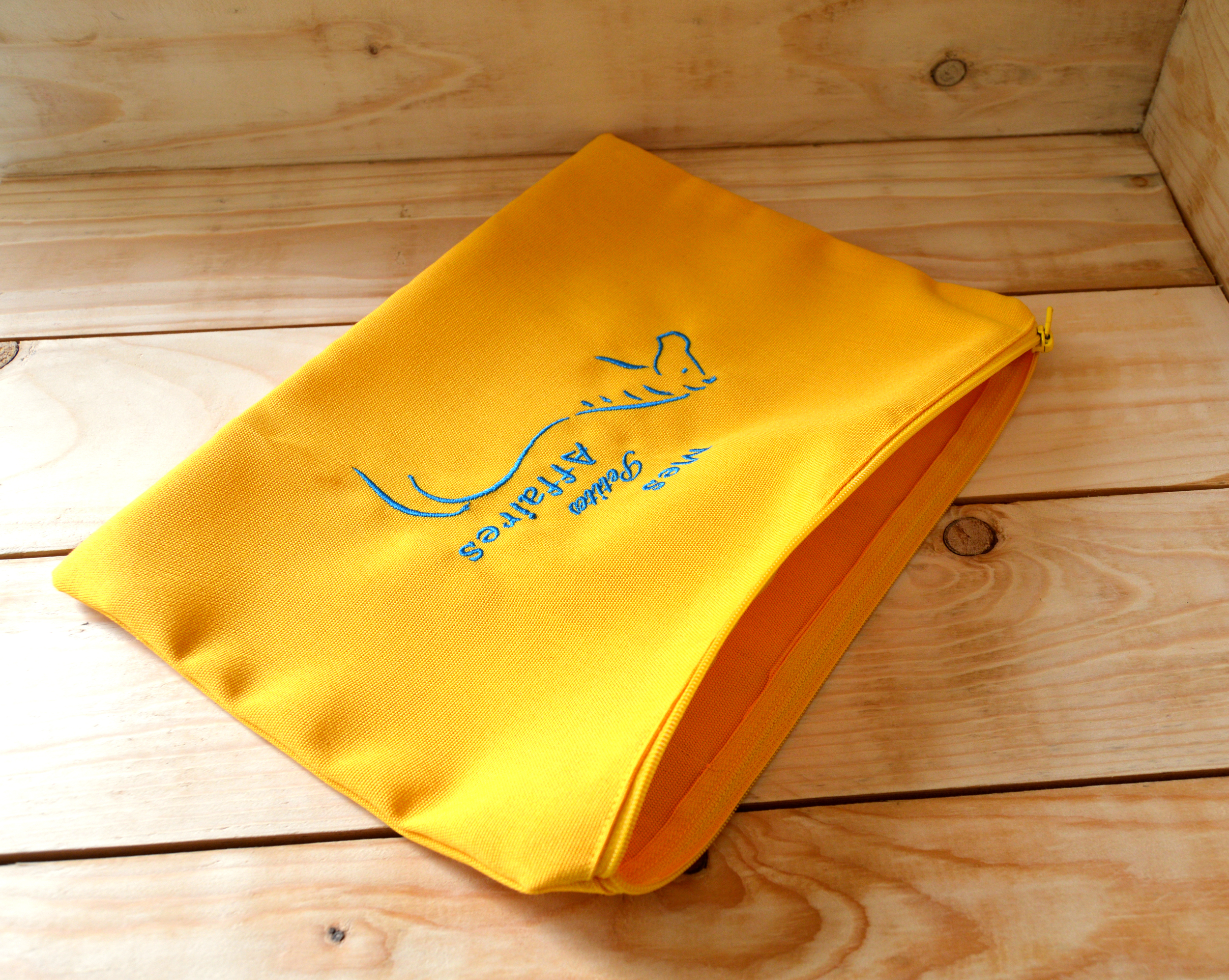 mes petites affaires jaune coté réduit