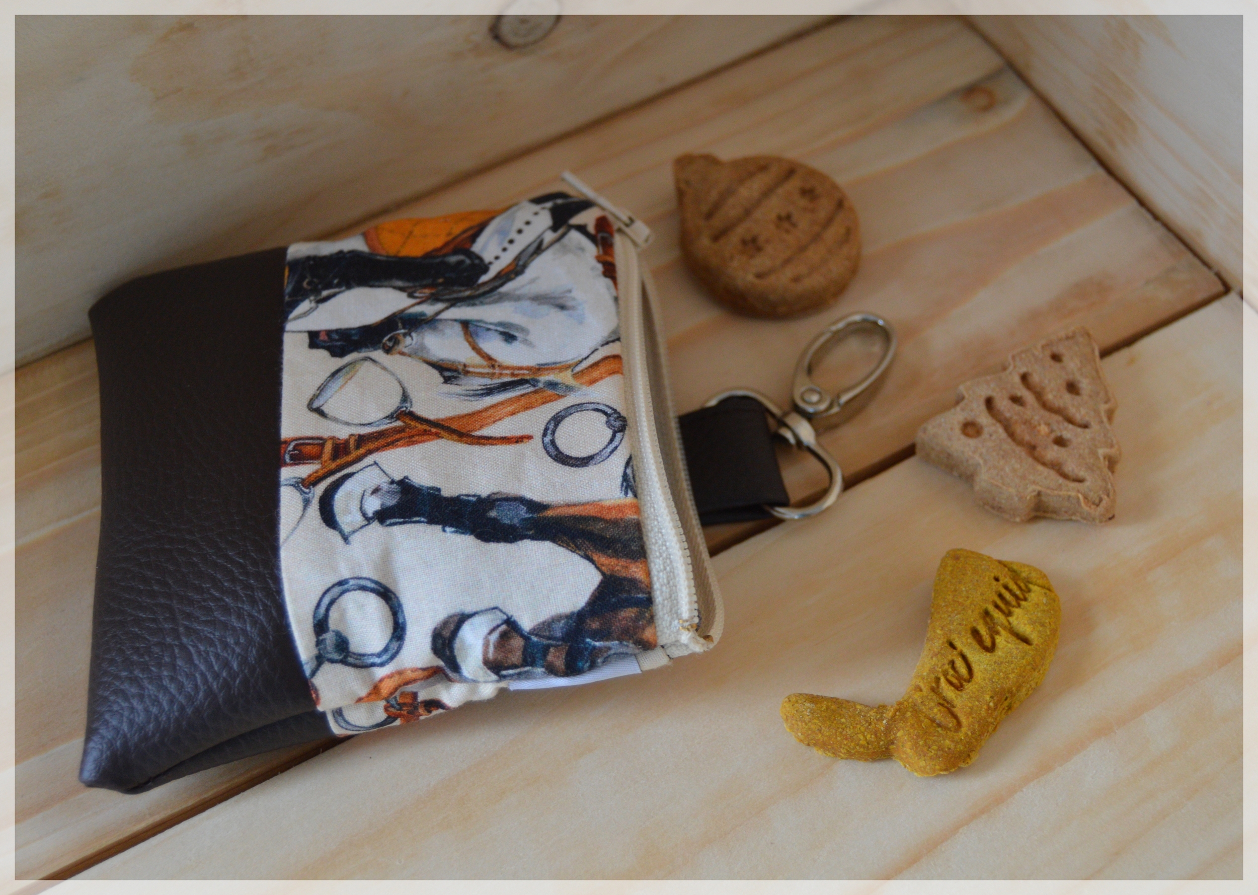 pochette harnachement friandises
