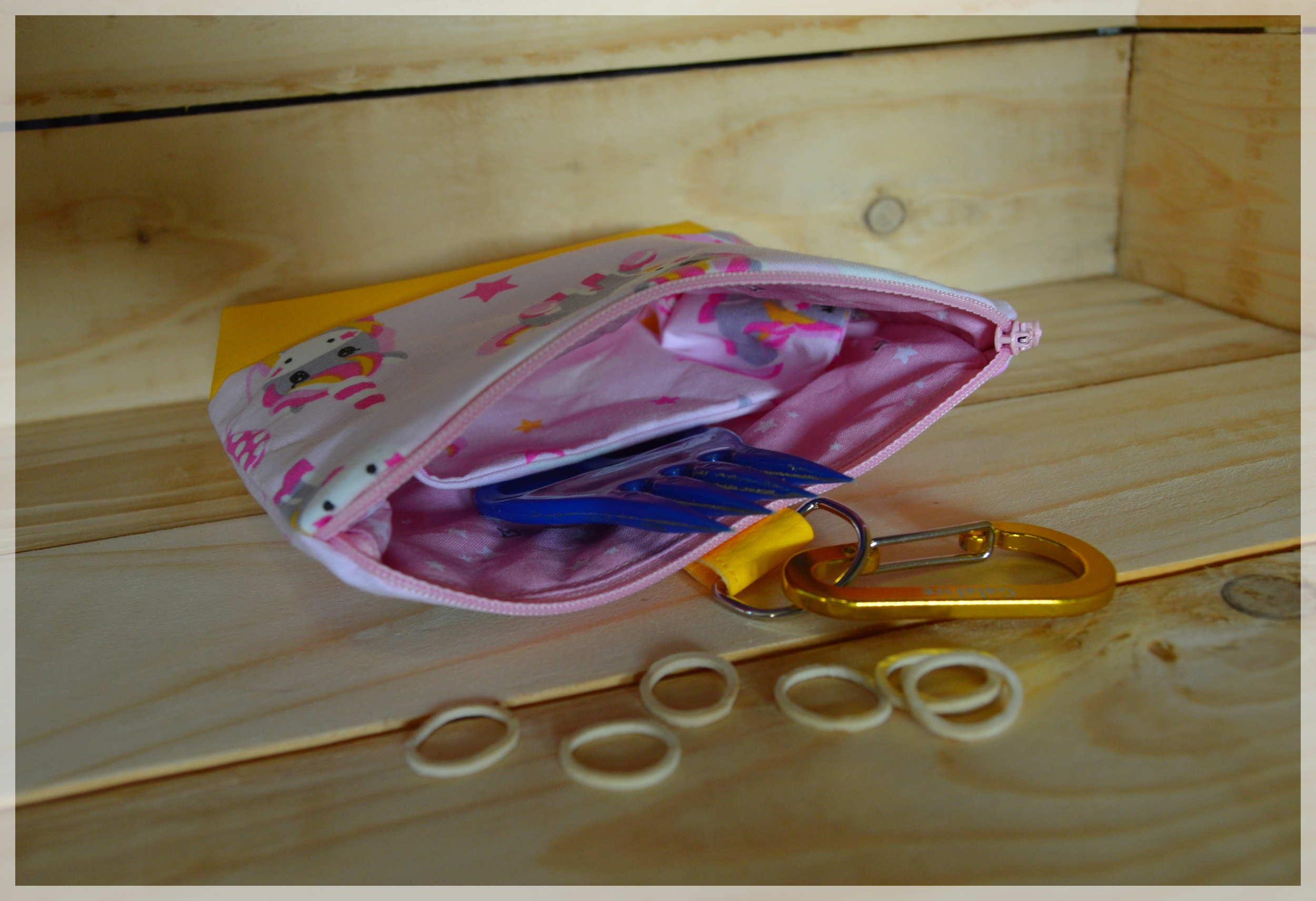 pochette élastiques lison rose jaune 2